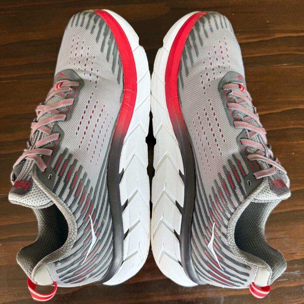 Hoka One One Clifton 5 Road Running Shoe Size 9.5 EE Gray Red Men's Sneaker - Picture 3 of 12